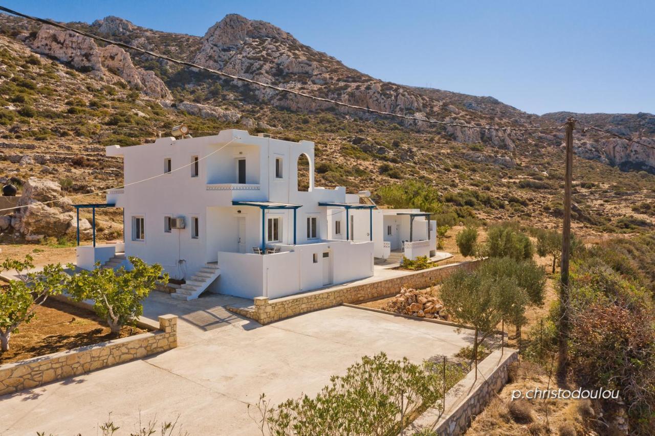Albatros Studios & Apartments Lefkos  Luaran gambar